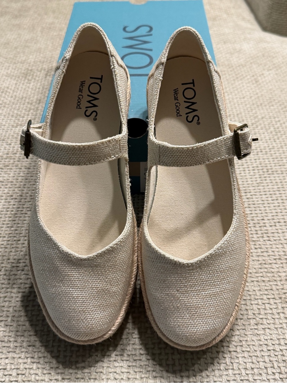 New with box TOMS Carolina Mary Jane Espadrille